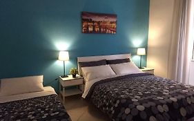 Amoraroma, Economy Guest House With Shared Bathrooms